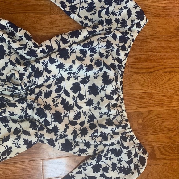 Romper - Picture 4 of 5